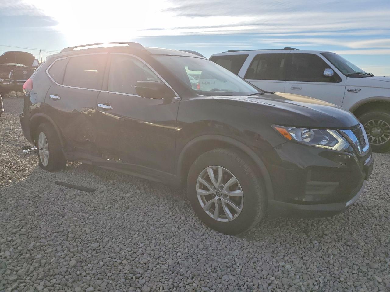 2019 Nissan Rogue S - Image 4
