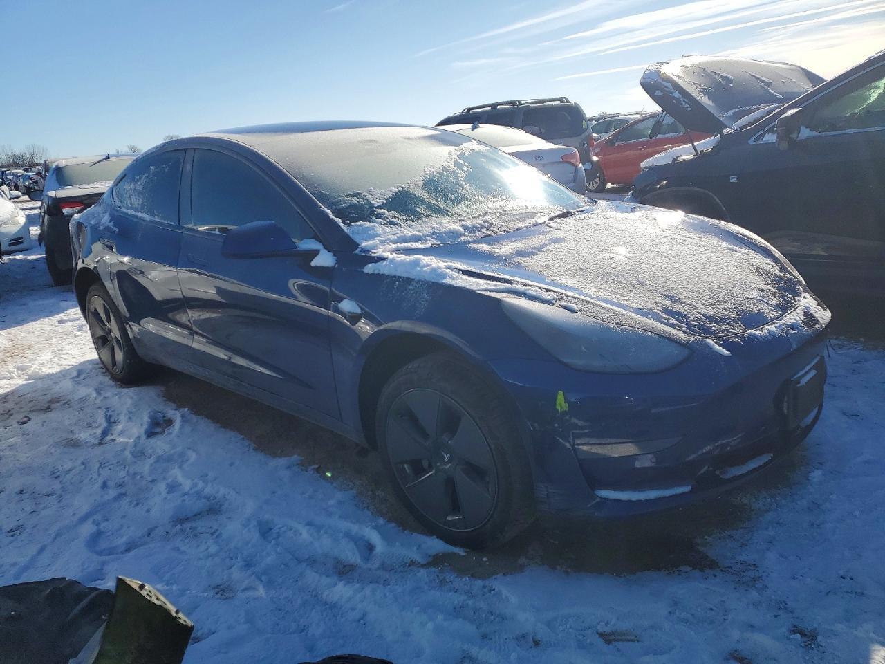 2022 Tesla Model 3 - Фото 4