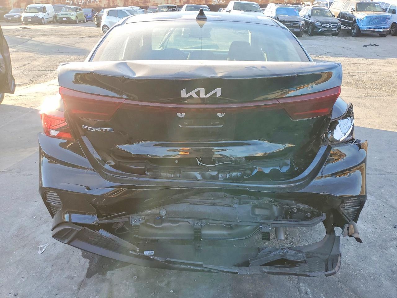 2024 Kia Forte Lx - Image 6