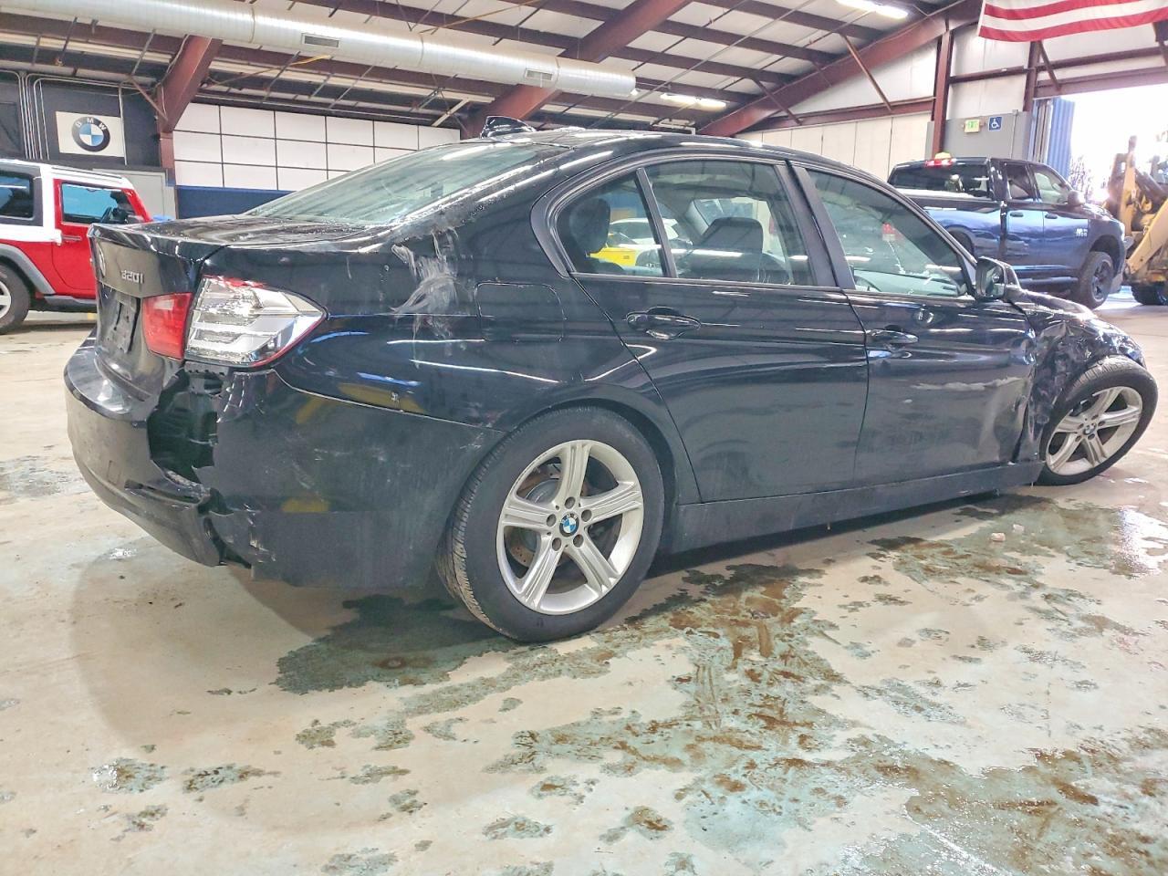 2013 BMW 320 I xDrive - Image 3