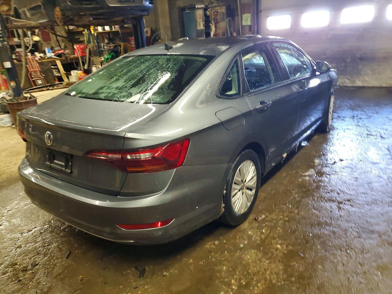2019 Volkswagen Jetta S - Фото 3