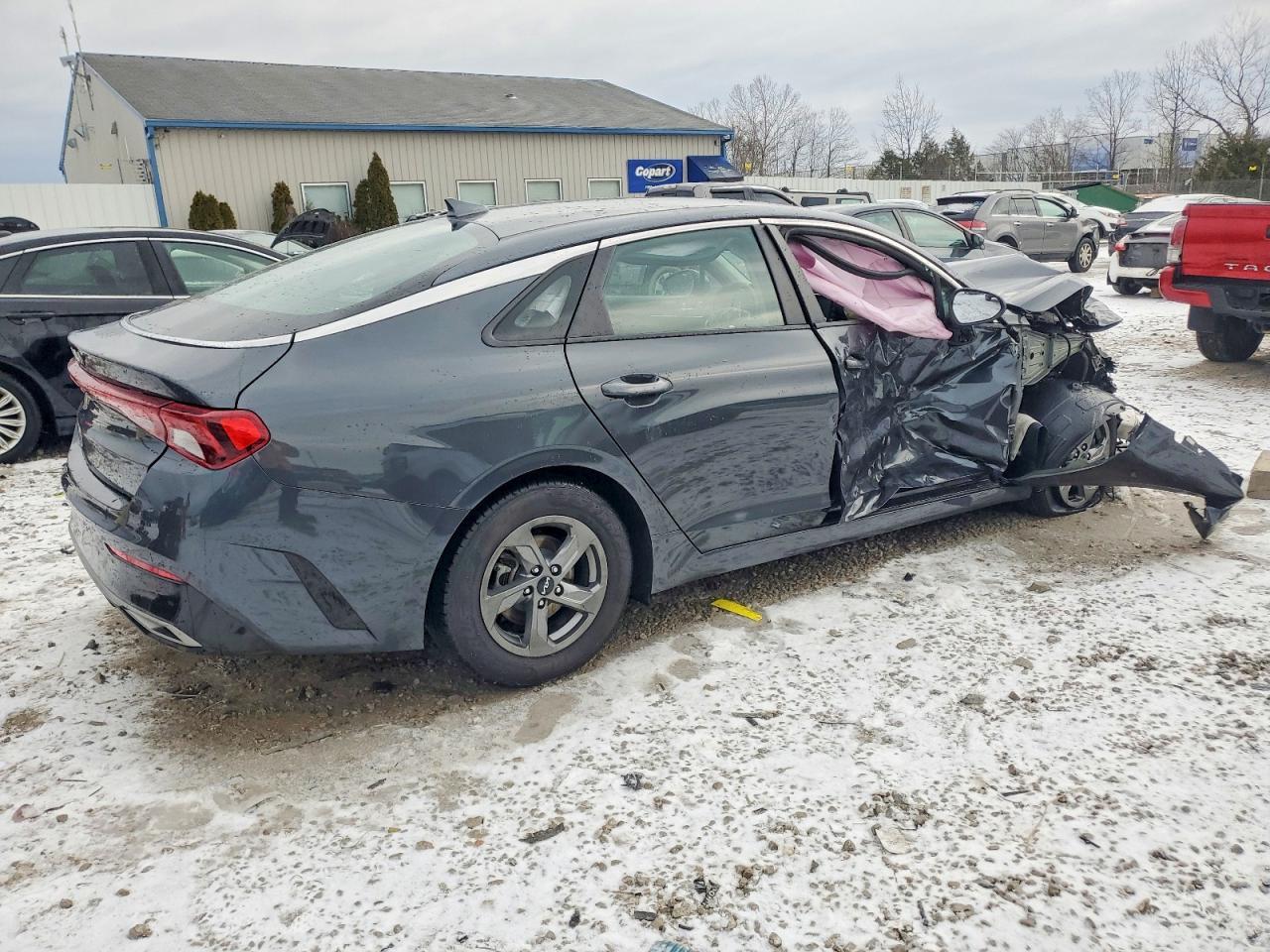 2024 Kia K5 Lxs - Image 3