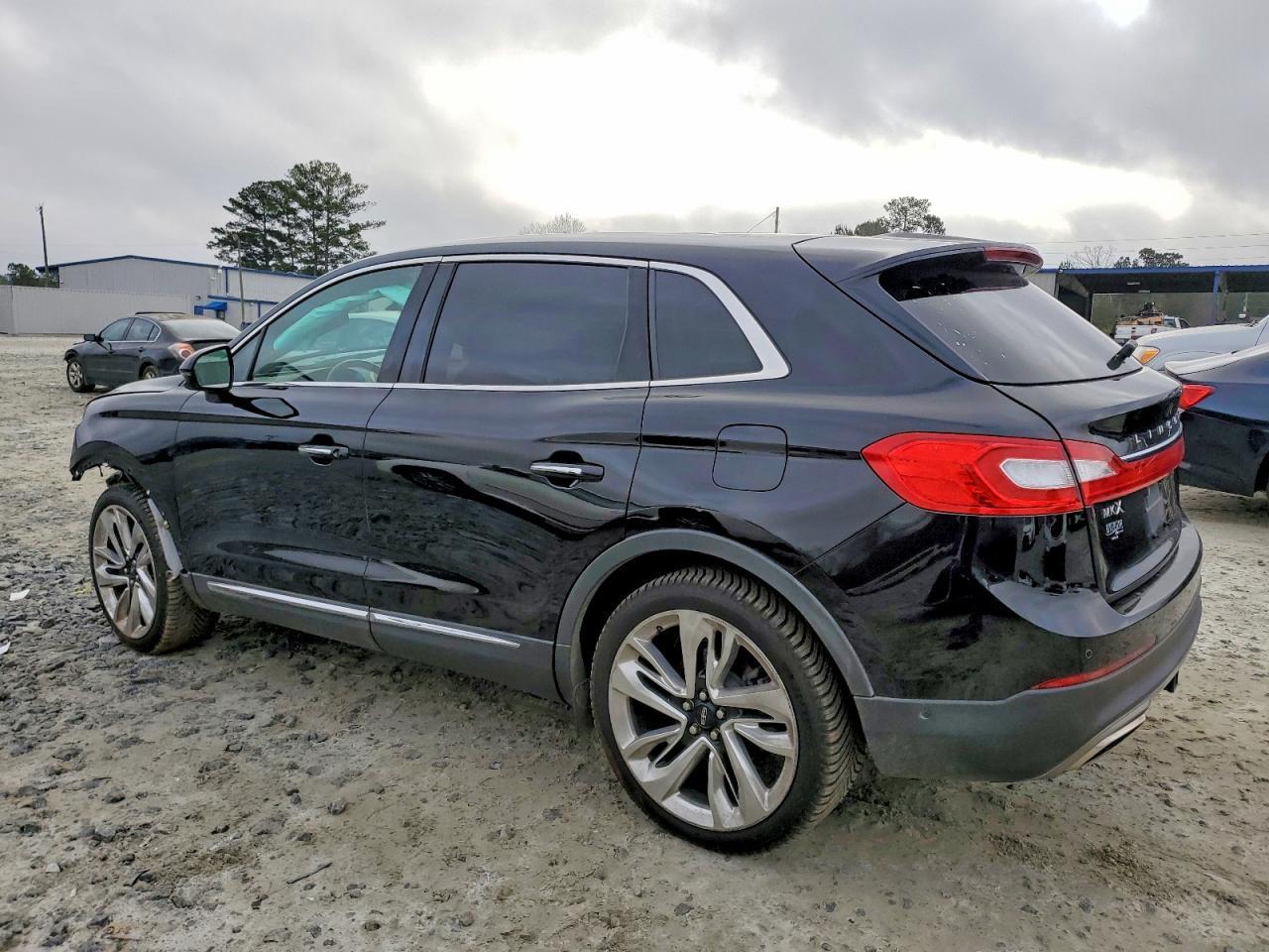 2018 Lincoln Mkx Reserve - Image 2