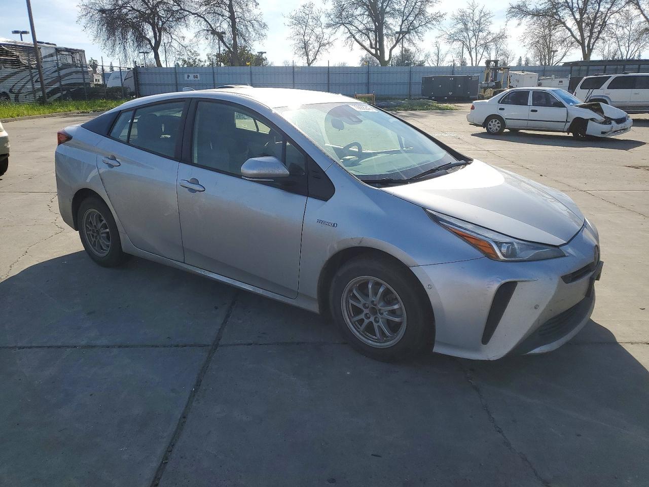 2022 Toyota Prius Night Shade - Фото 4