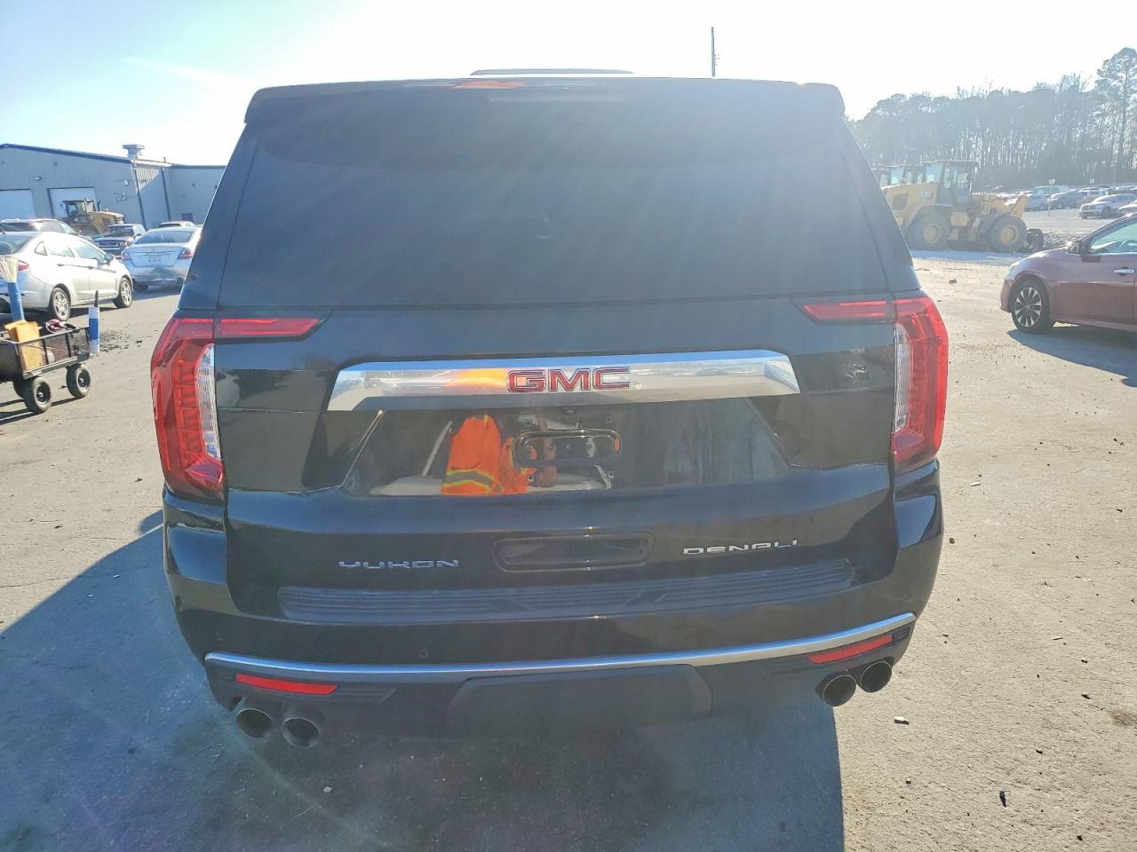2022 GMC Yukon Xl Denali - Image 6