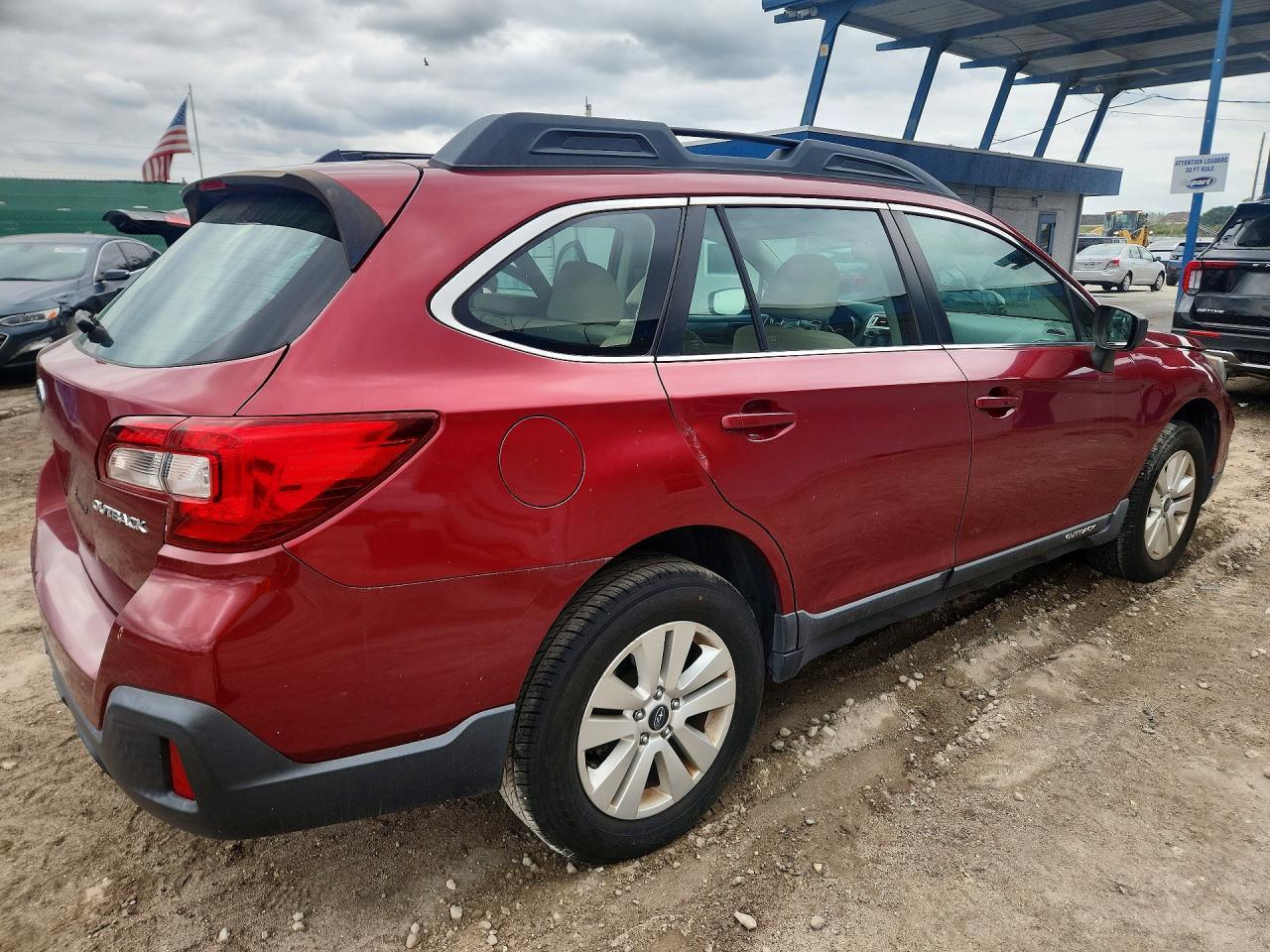 2018 Subaru Outback 2.5I - Image 3