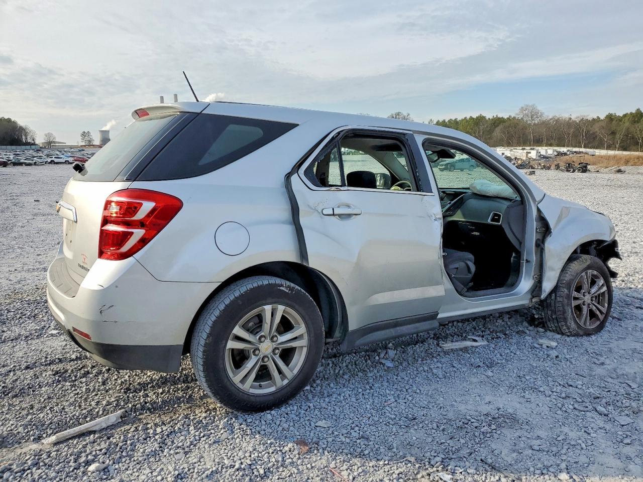 2016 Chevrolet Equinox Ls - Фото 3