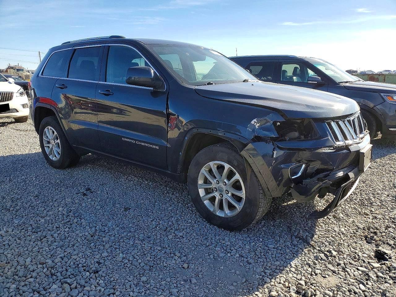 2014 Jeep Grand Cherokee Laredo - Image 4