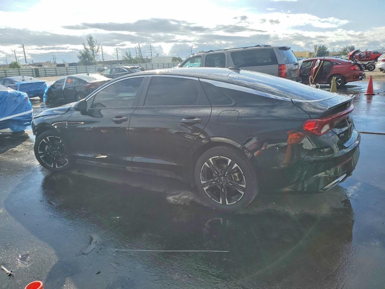2022 Kia K5 Gt Line - Фото 2