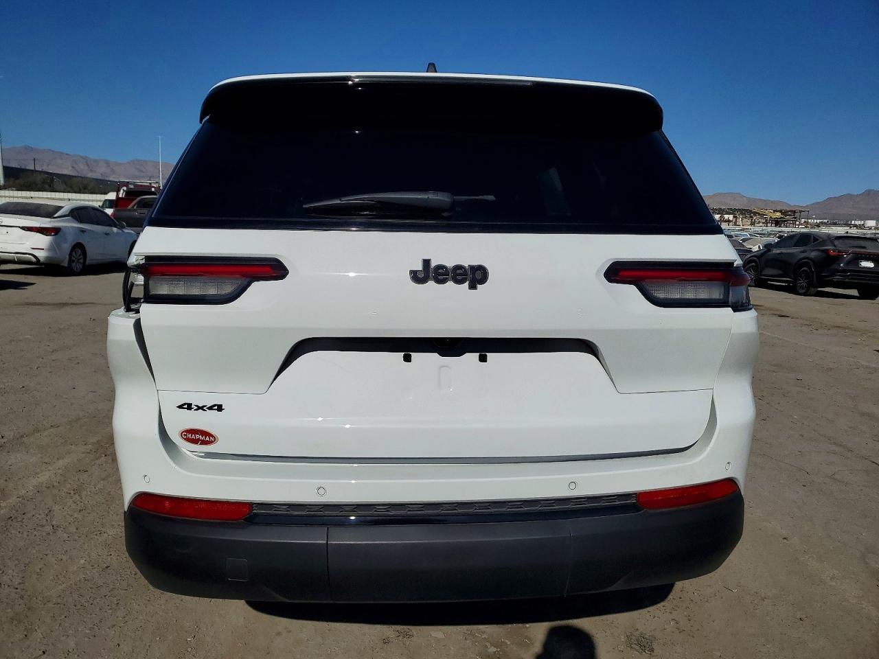 2025 Jeep Grand Cherokee L Laredo - Image 6
