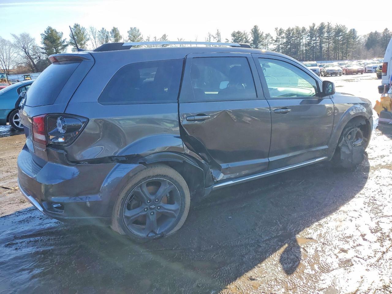2018 Dodge Journey Crossroad - Фото 3