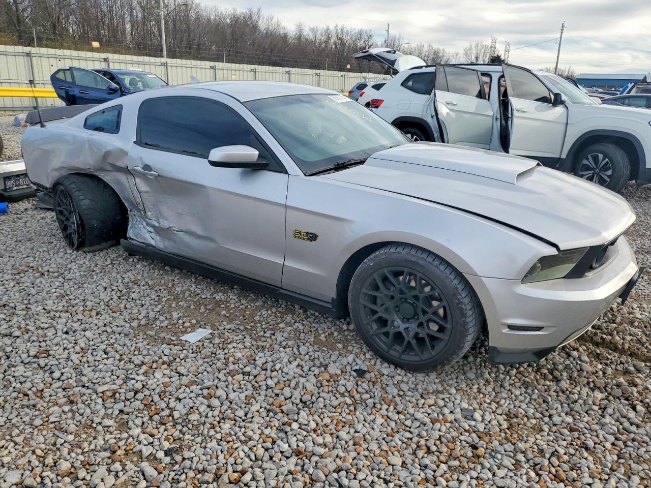 2012 Ford Mustang Gt - Фото 4