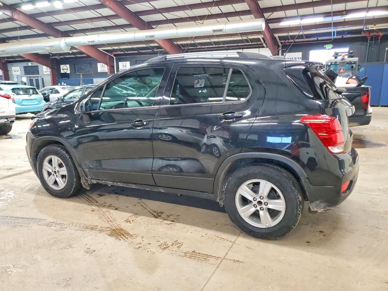 2021 Chevrolet Trax 1Lt - Фото 2