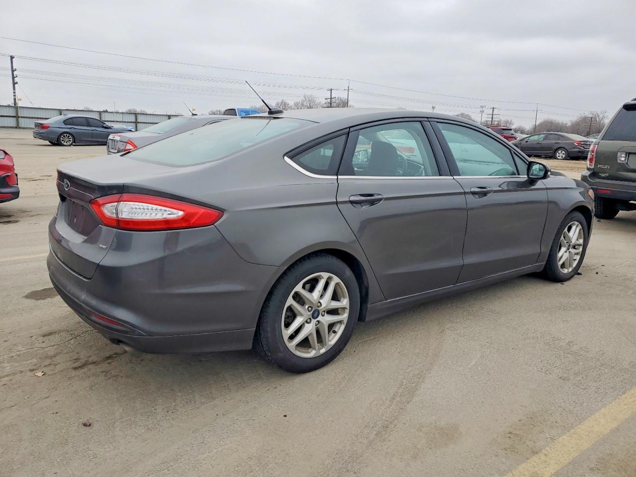 2016 Ford Fusion Se - Image 3