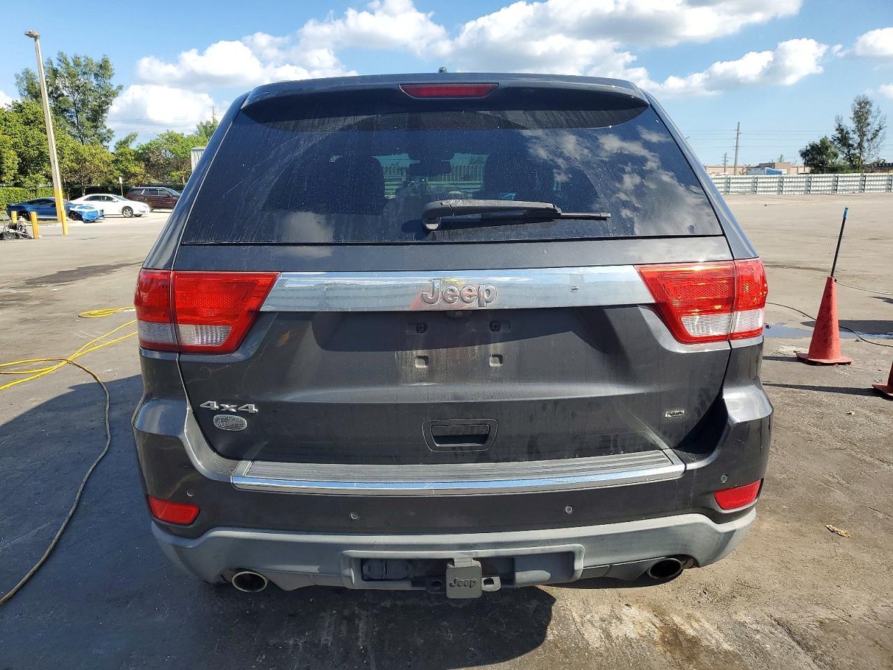 2011 Jeep Grand Cherokee Overland - Фото 6