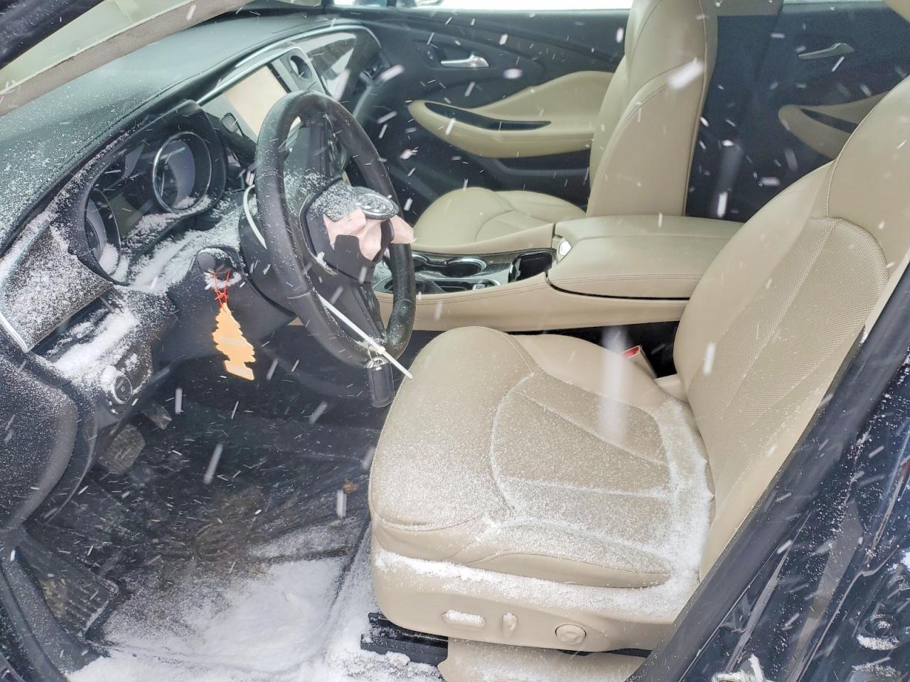 2020 Buick Envision Essence - Image 7