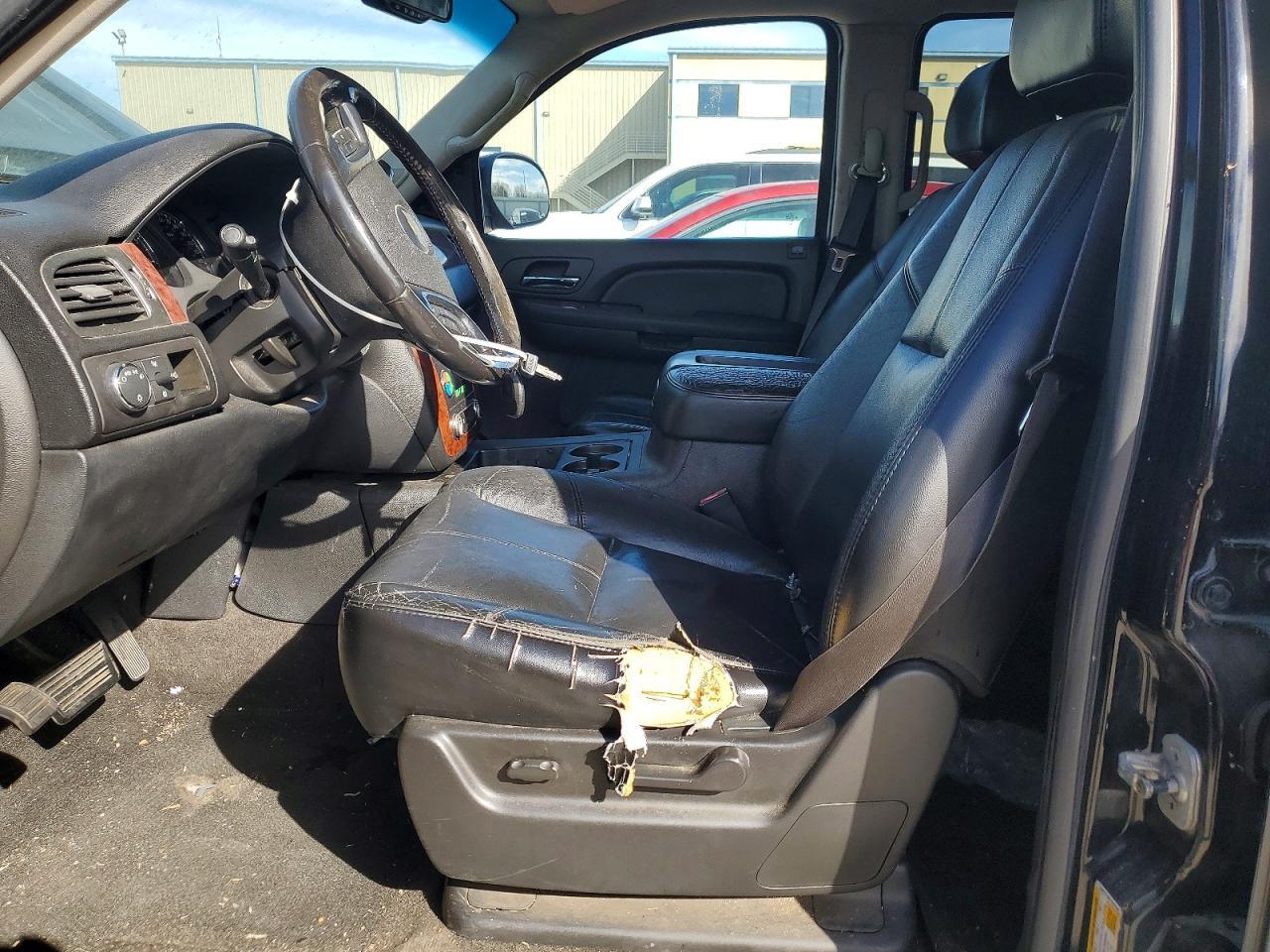 2007 Chevrolet Tahoe C1500 - Image 7