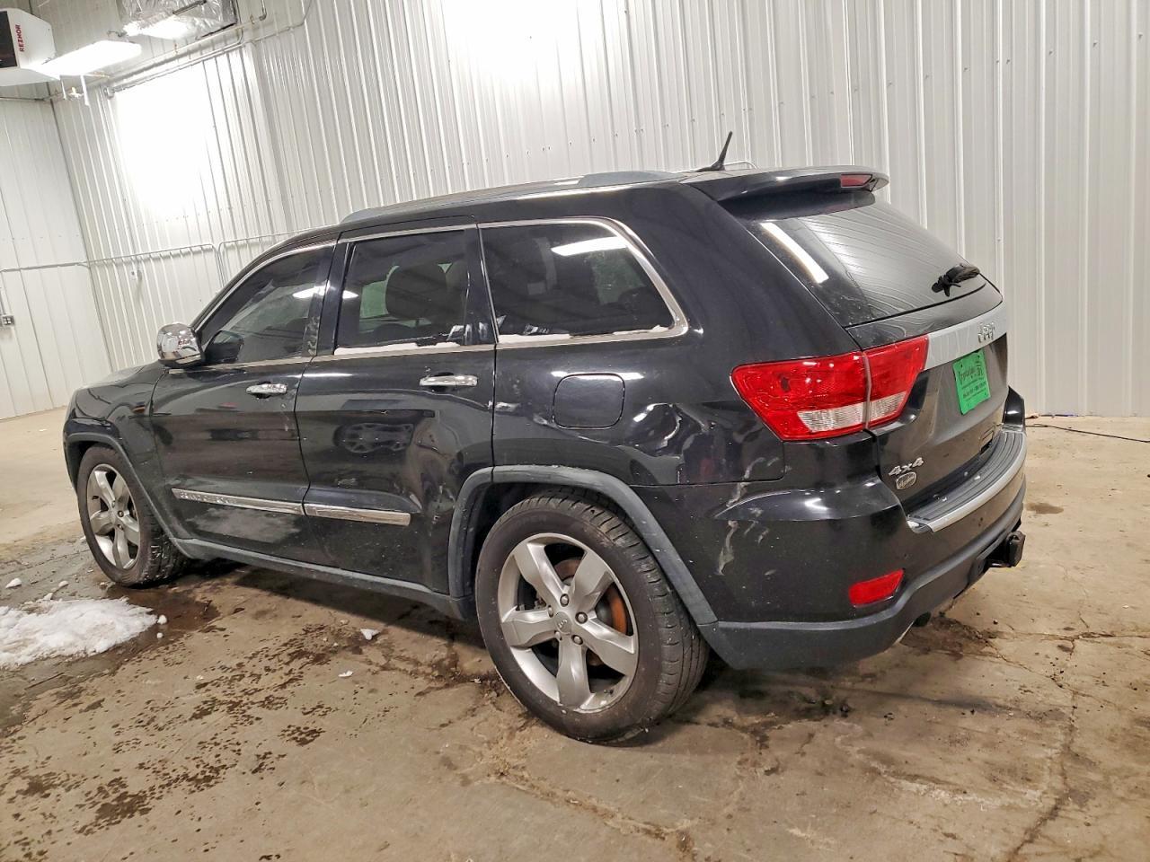 2012 Jeep Grand Cherokee Overland - Image 2