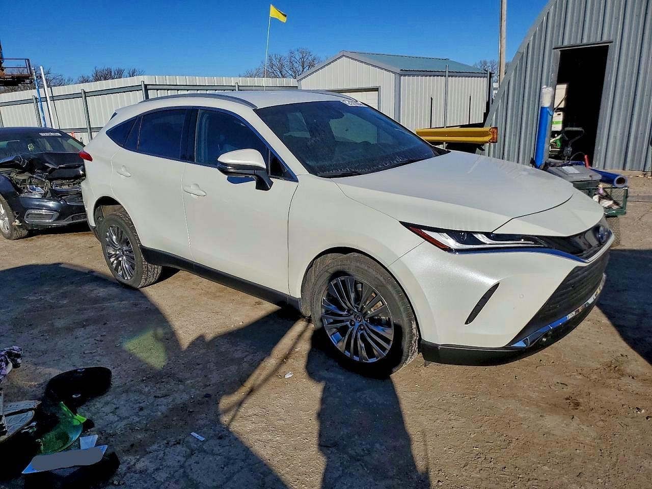 2022 Toyota Venza Xle - Image 4