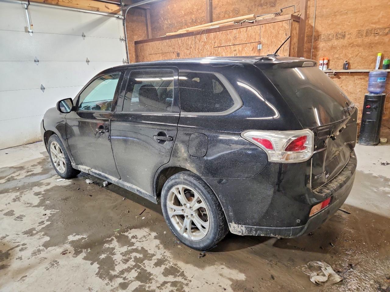 2014 Mitsubishi Outlander Se - Фото 2