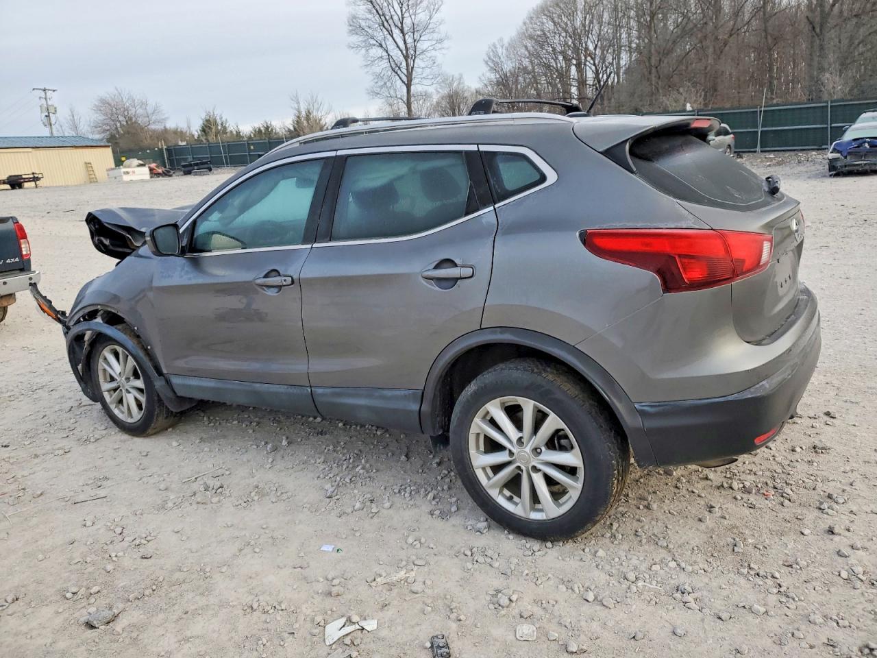 2018 Nissan Rogue Sport S - Фото 2