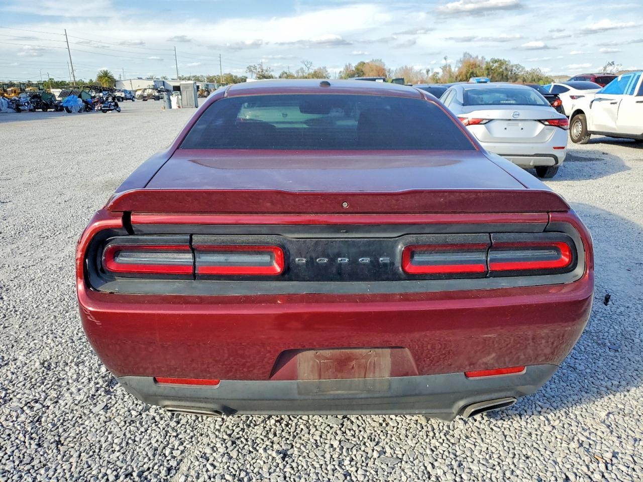 2020 Dodge Challenger Sxt - Image 6