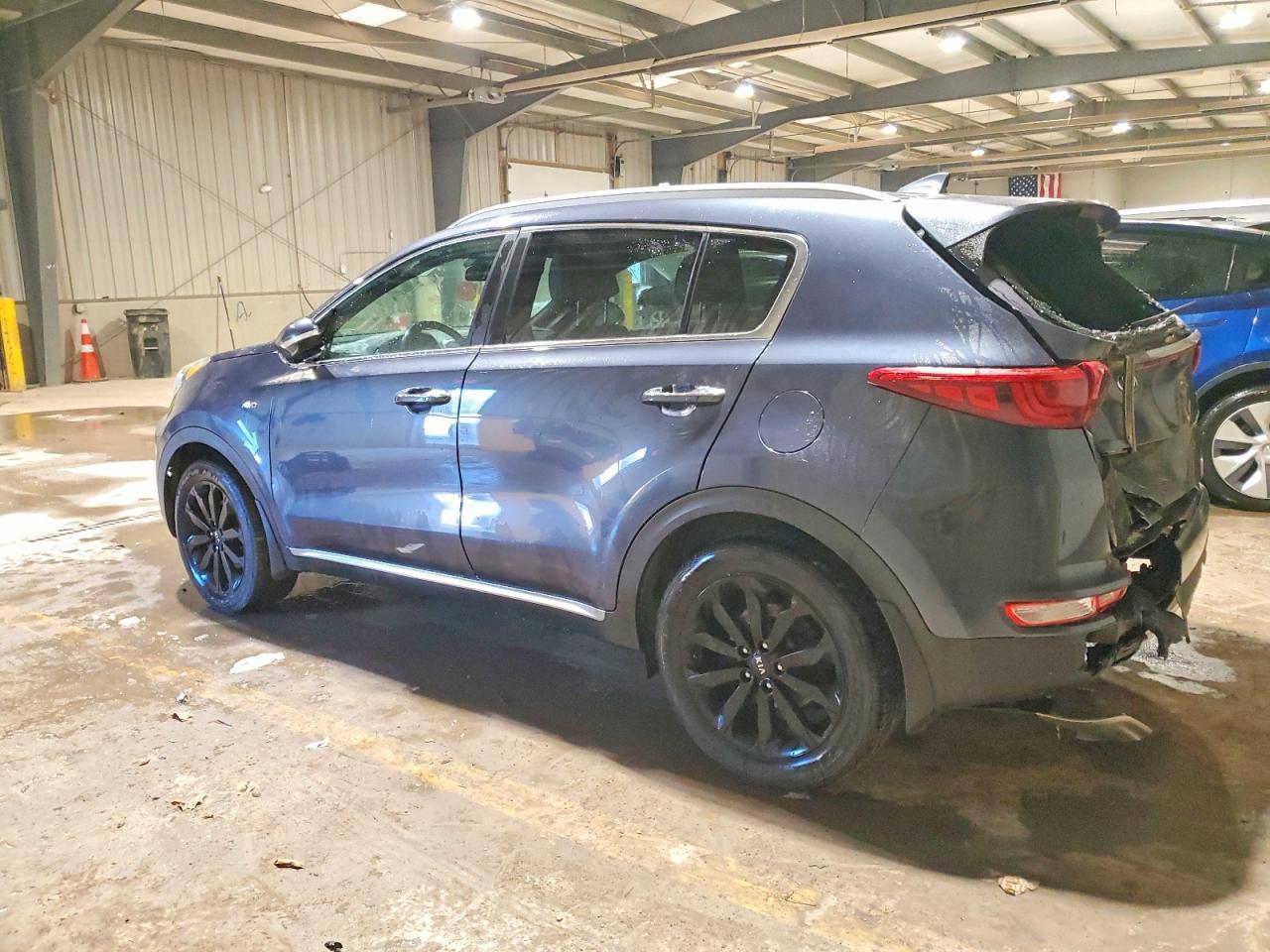 2019 Kia Sportage Ex - Image 2