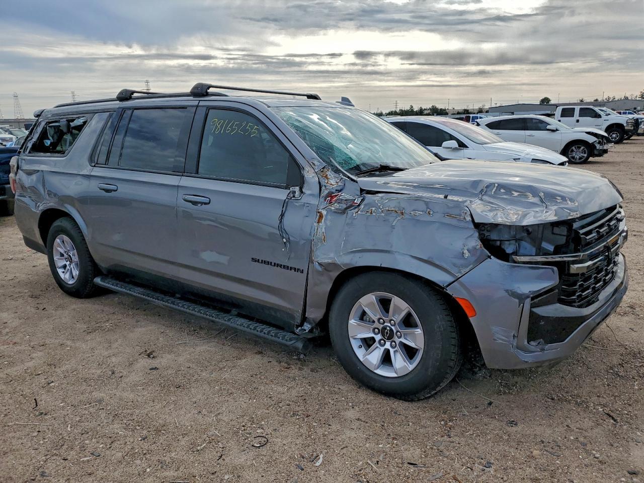 2022 Chevrolet Suburban K1500 Z71 - Image 4