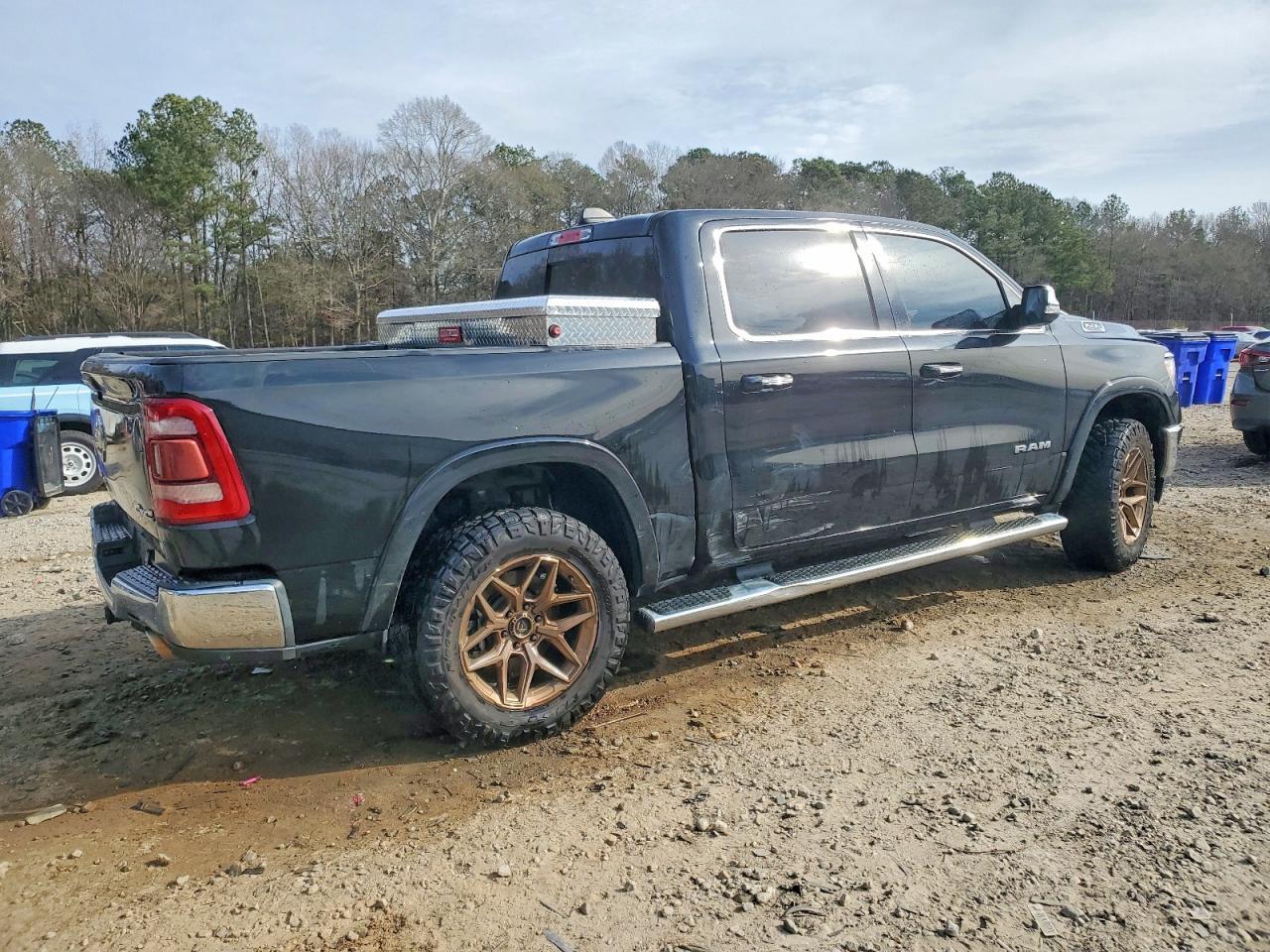 2019 Ram 1500 Laramie - Фото 3