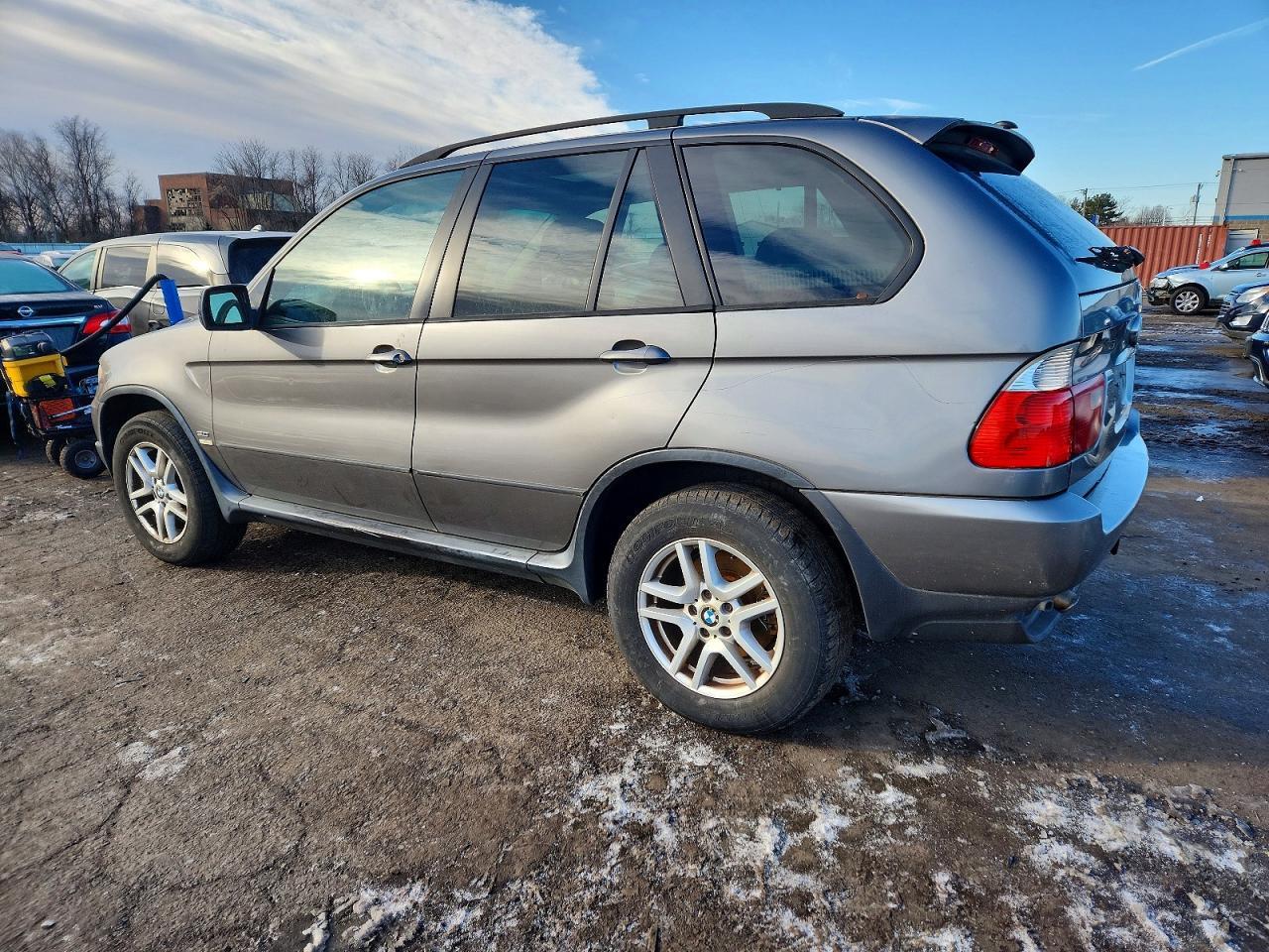 2005 BMW X5 3.0I - Image 2