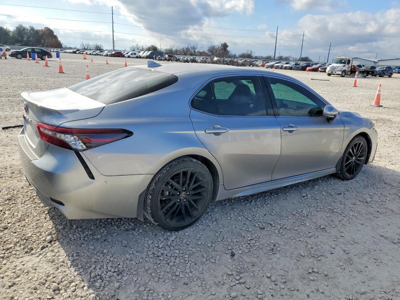 2022 Toyota Camry Xse - Image 3