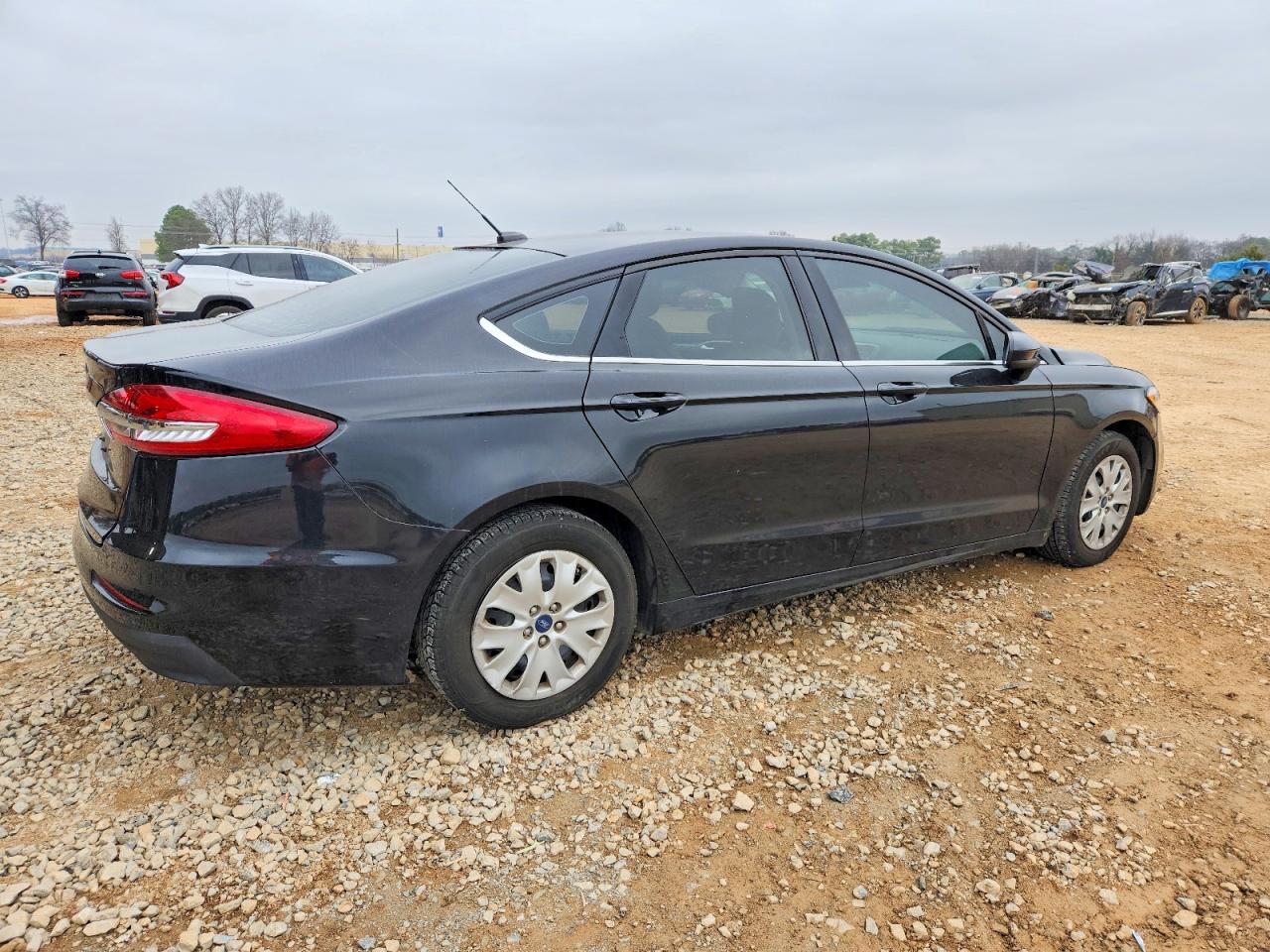2019 Ford Fusion S - Image 3