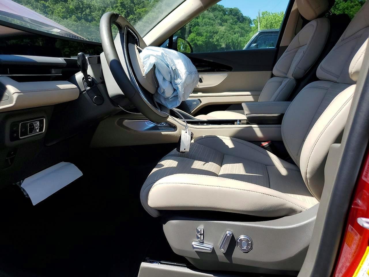 2025 Lincoln Nautilus Reserve - Фото 7