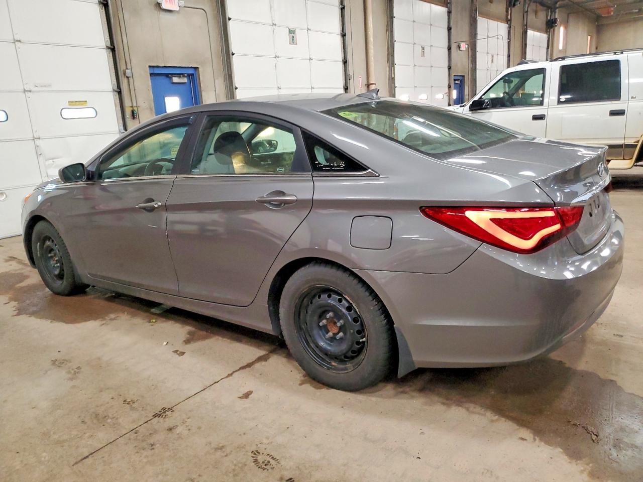 2013 Hyundai Sonata Gls - Фото 2