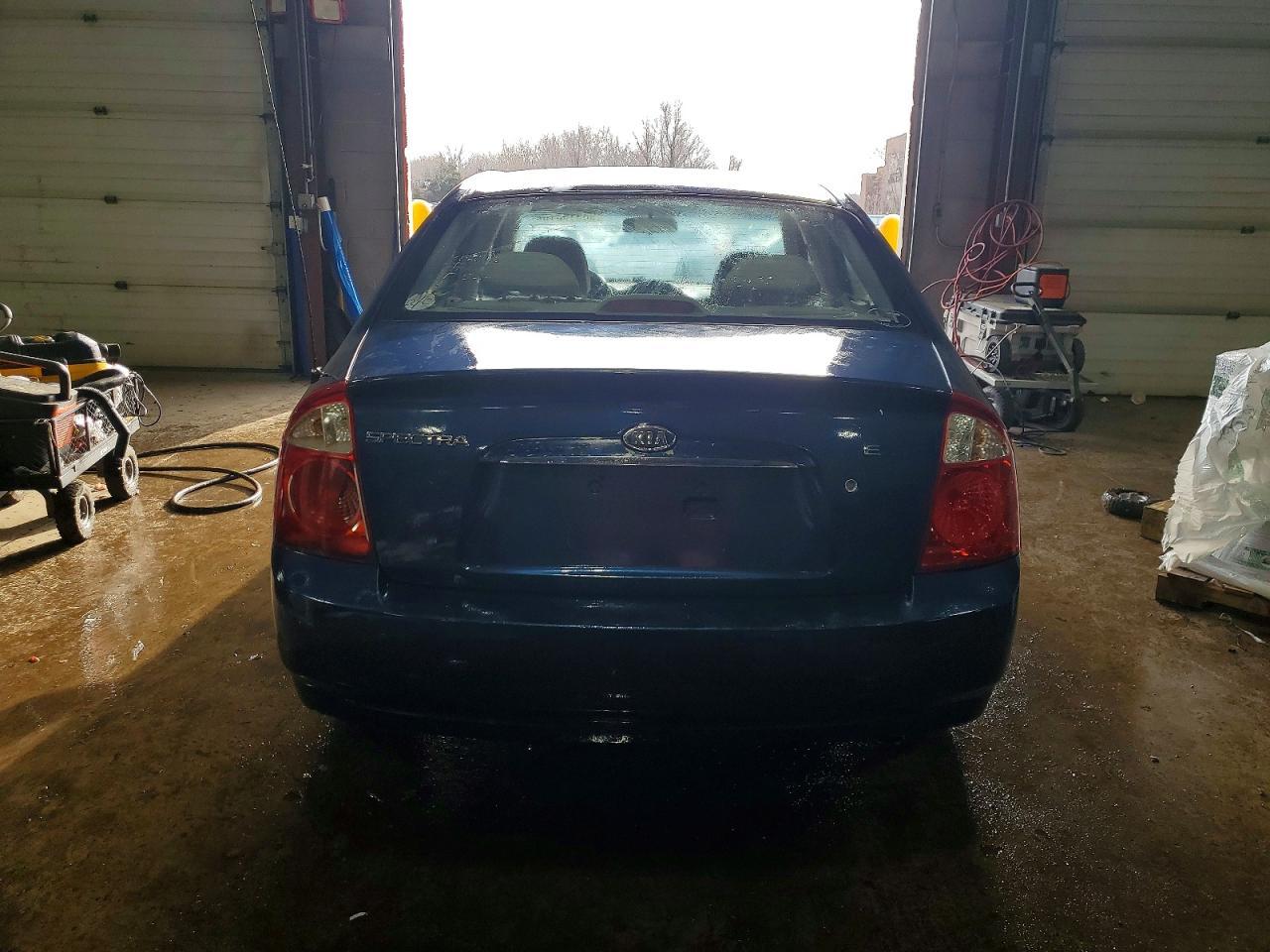 2005 Kia Spectra Lx - Фото 6