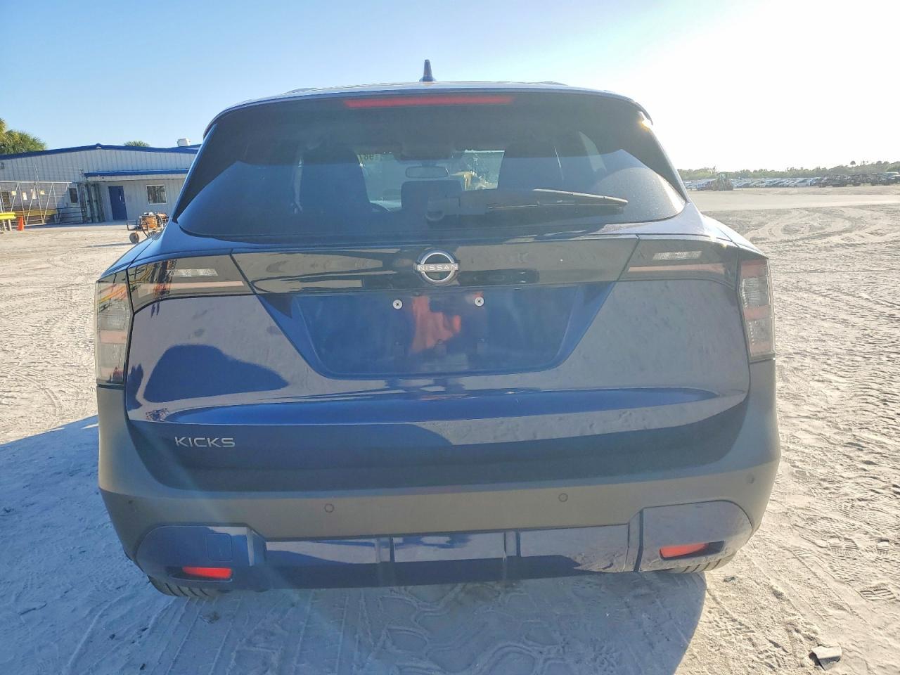 2025 Nissan Kicks Sv - Image 6