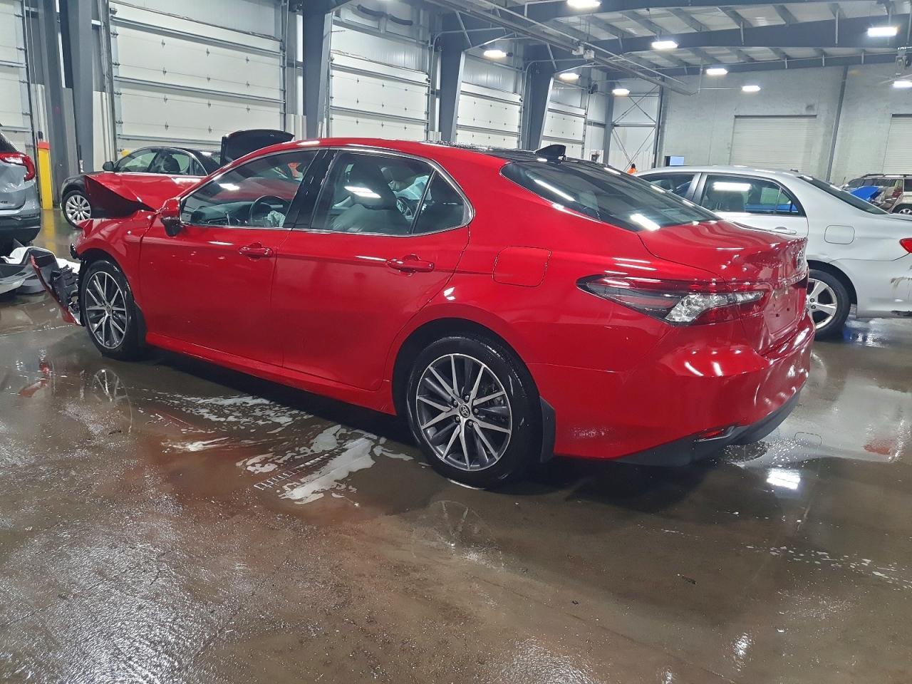 2023 Toyota Camry Xle - Image 2