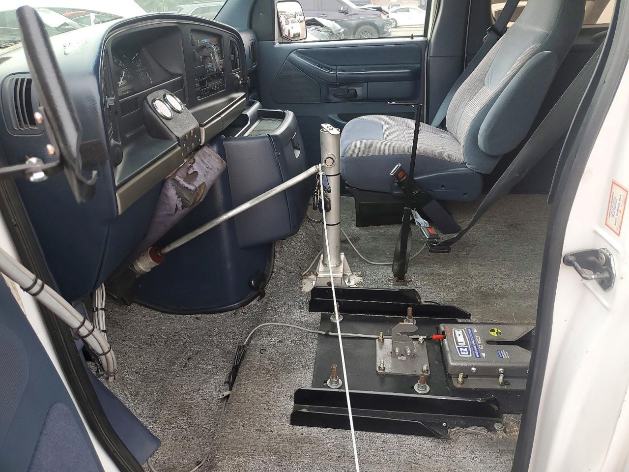 1993 Ford E150 Utility / Service Van - Фото 7