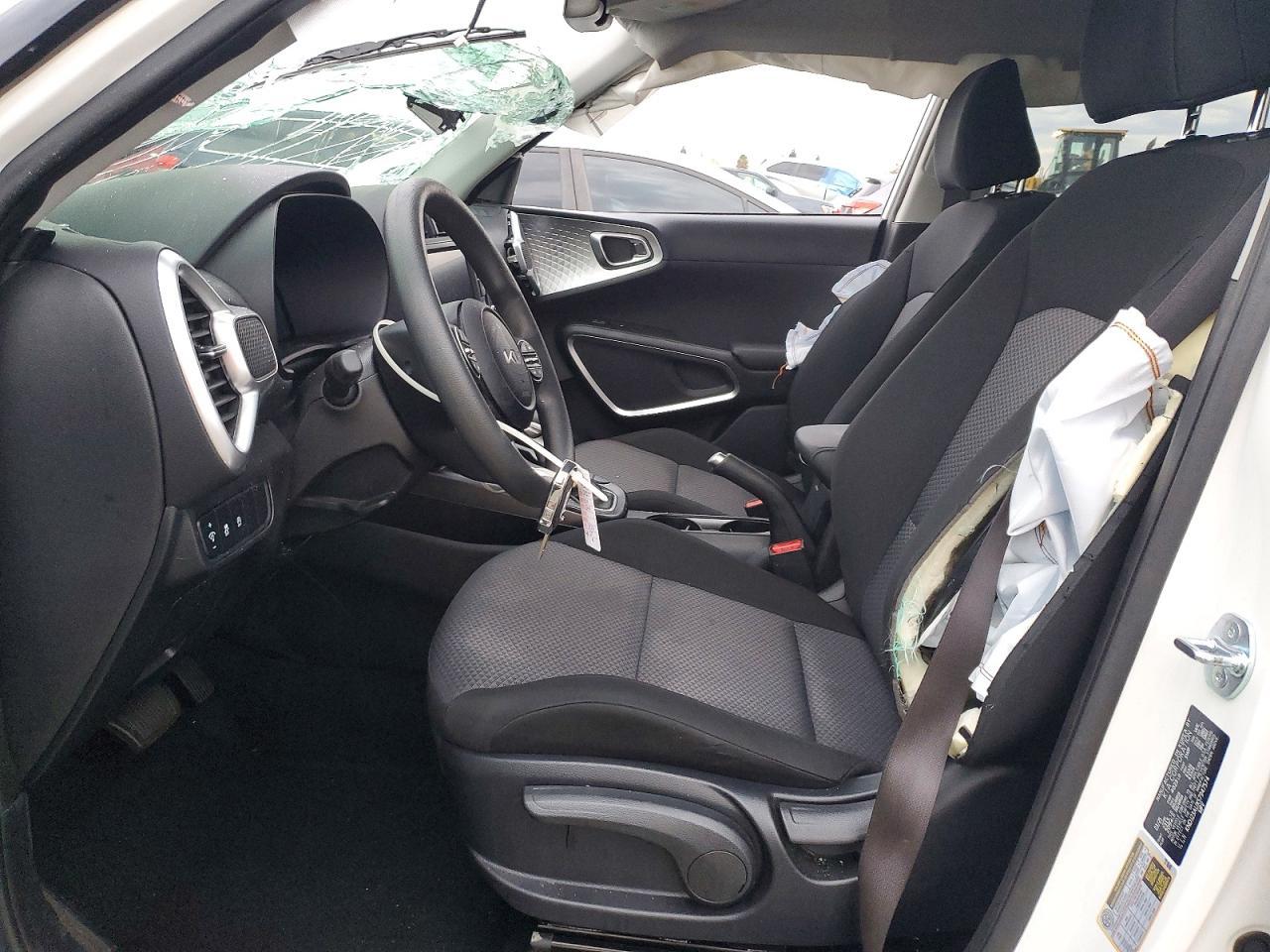 2025 Kia Soul Lx - Image 7
