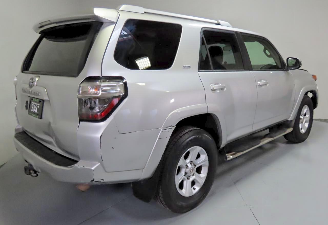 2016 Toyota 4Runner Sr5 - Image 3