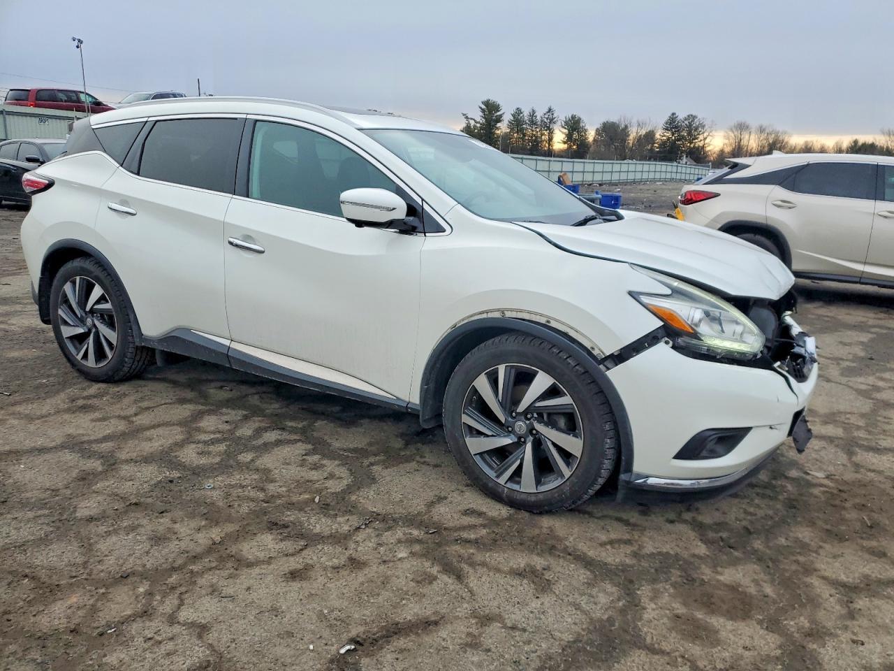2015 Nissan Murano S - Image 4