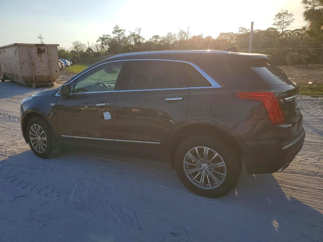 2017 Cadillac Xt5 Luxury - Фото 2