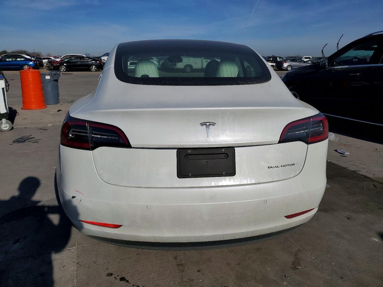 2020 Tesla Model 3 - Image 6