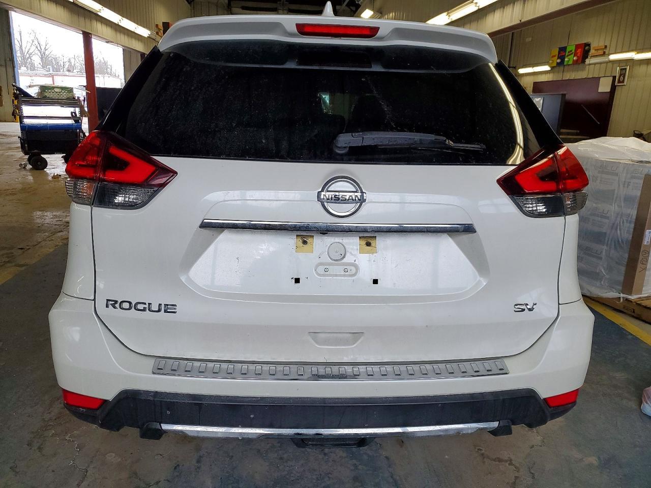 2018 Nissan Rogue S - Фото 6