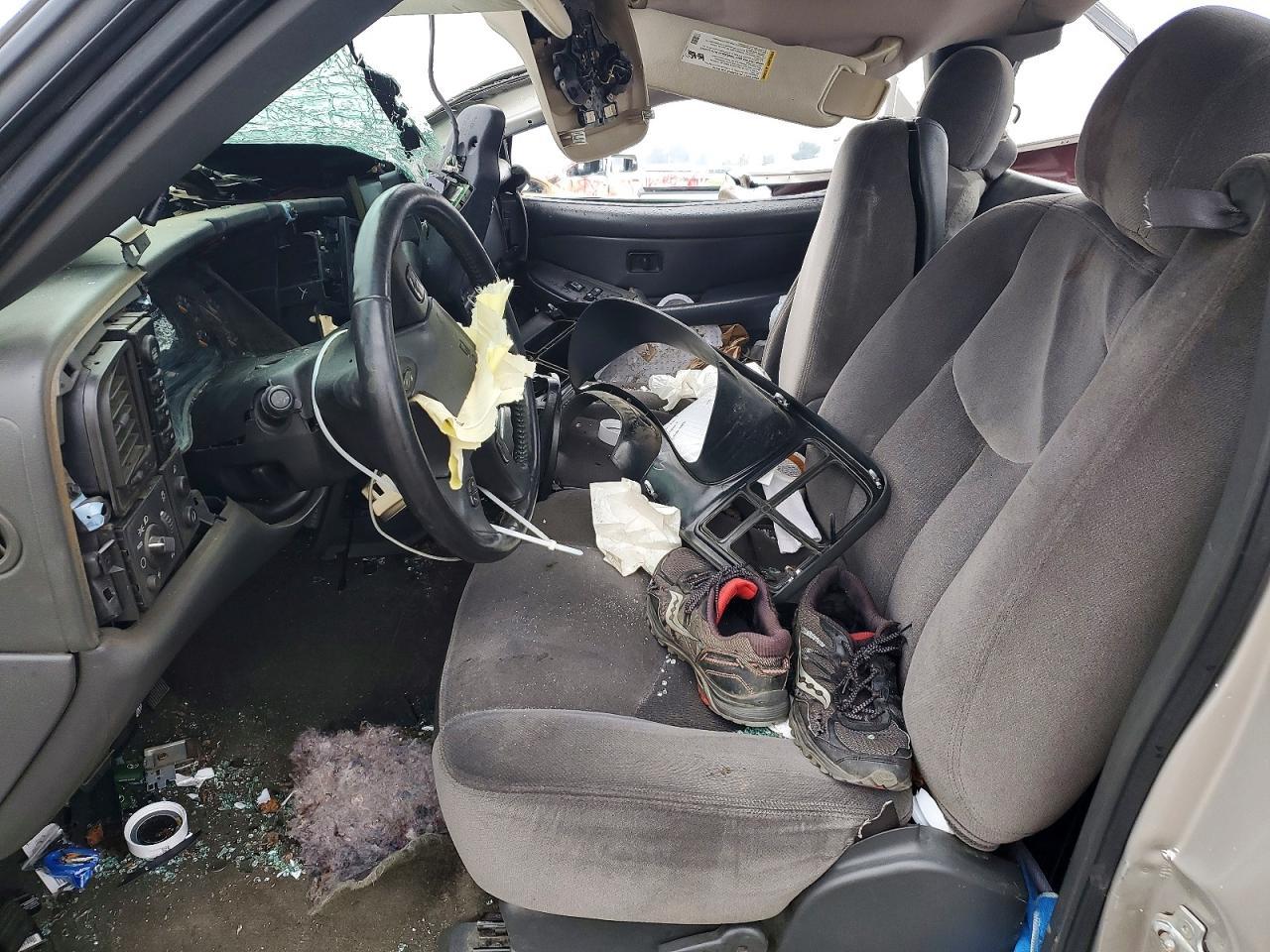 2006 GMC New Sierra K1500 - Image 7