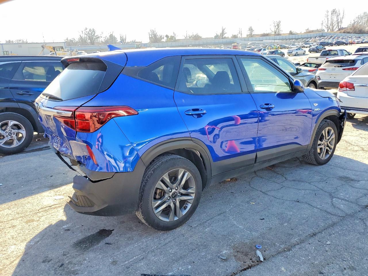 2021 Kia Seltos Lx - Фото 3