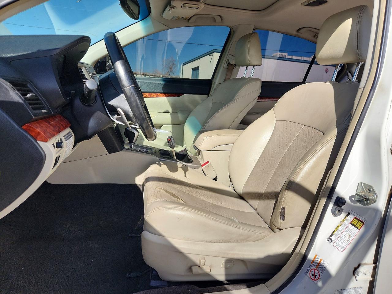 2011 Subaru Legacy 2.5I Limited - Фото 7