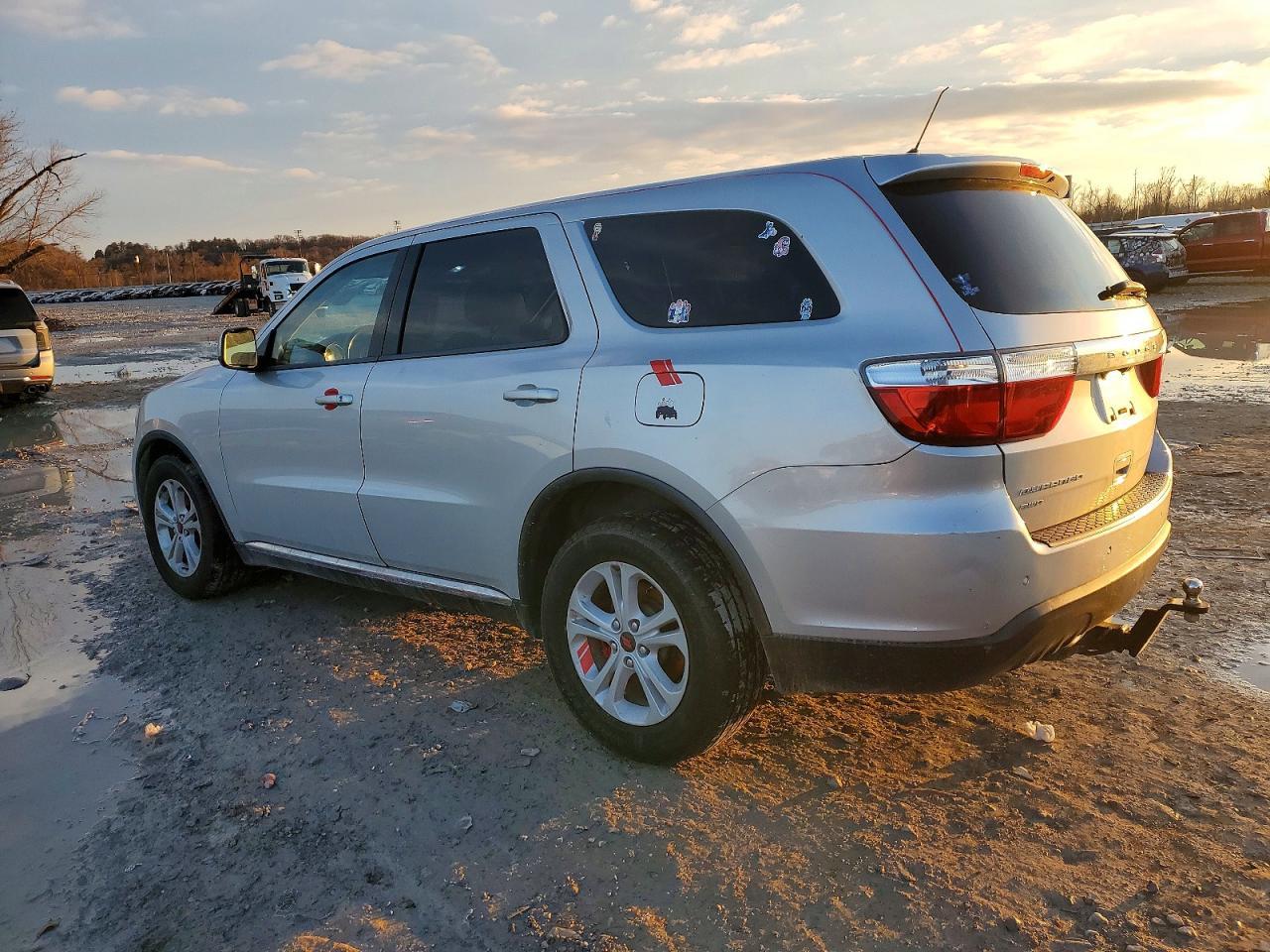 2011 Dodge Durango Express - Image 2