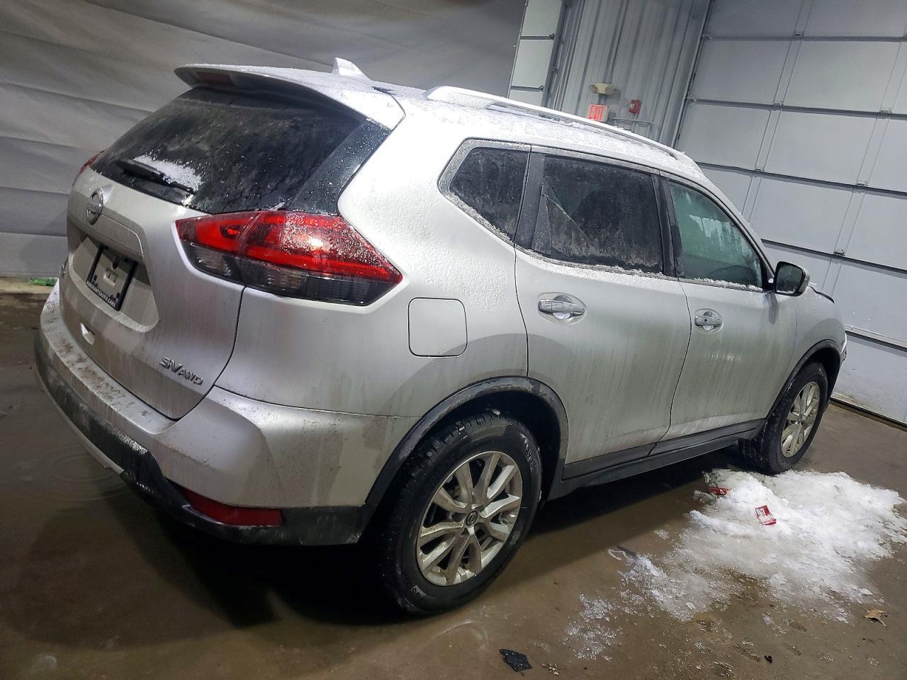 2018 Nissan Rogue S - Фото 3