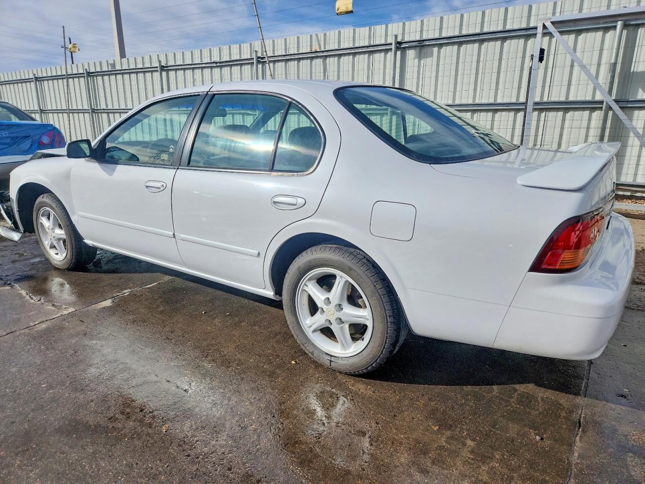 1998 Nissan Maxima Gxe - Фото 2